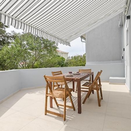Double L House Apartment Novalja Luaran gambar